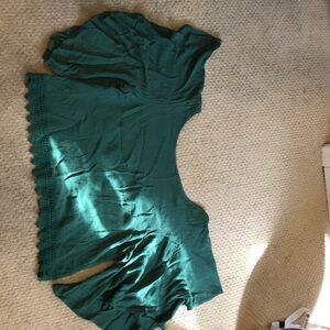 Summer flowy green top